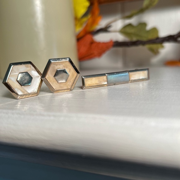 SWANK Other - Vintage Swank Cuff Links & Tie Clip
